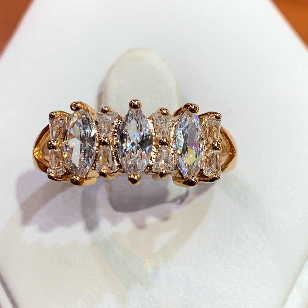18k yellow gold-plated on base metal Marquise Cut Gemstone ring size 8